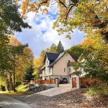 בית חווה Dom Przy Czerwonym Szlaku - The Red Trail *