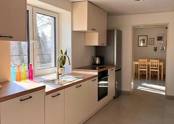 Dom Przy Czerwonym Szlaku - The Red Trail בית חווה