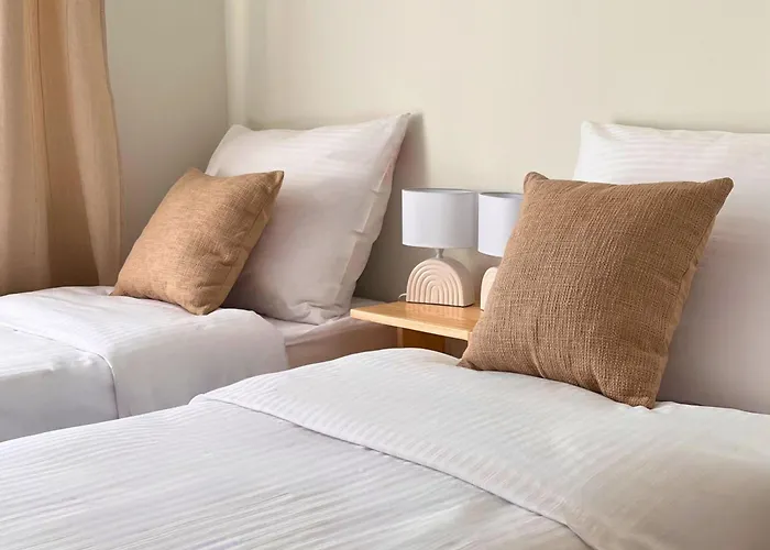 Dom Przy Czerwonym Szlaku - The Red Trail בית חווה *